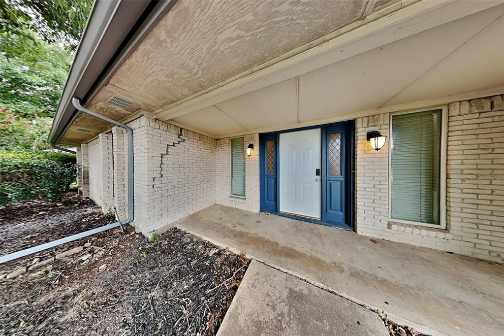 Plano, TX 75075,2424 Coleshire Drive