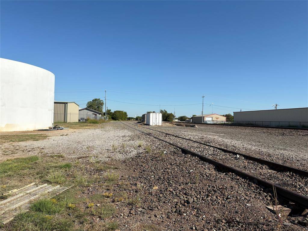 Sanger, TX 76266,101 N 1st Street