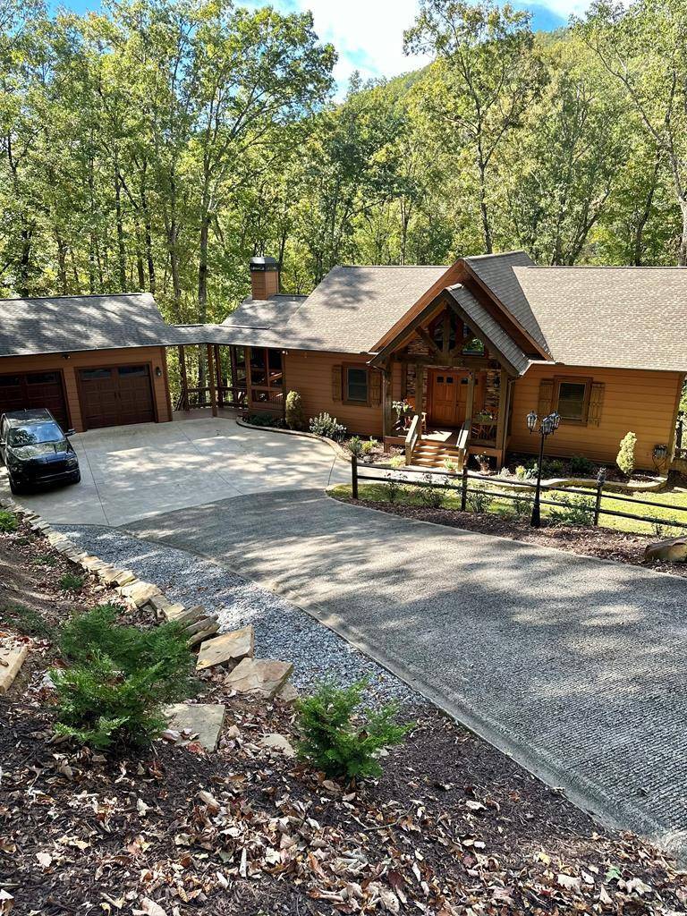 Ellijay, GA 30536,520 Mountain Falls Loop