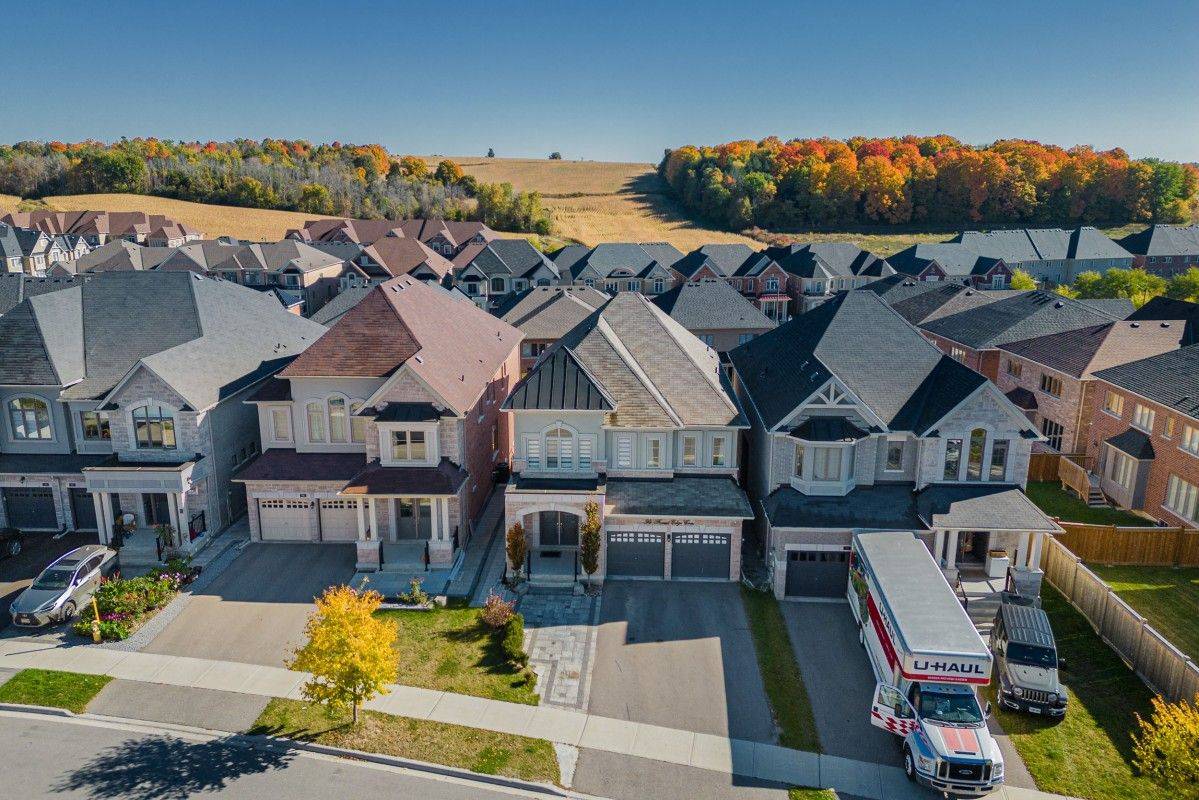 East Gwillimbury, ON L9N 0S6,94 Forest Edge CRES