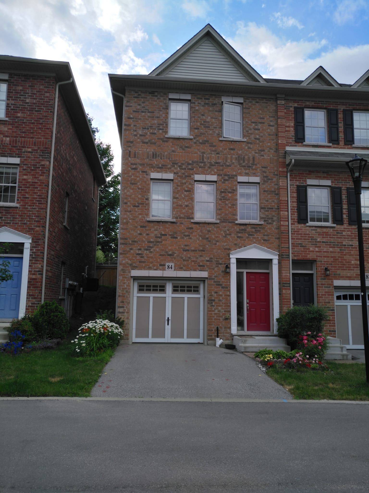 Kitchener, ON N2H 0B6,84 Robert Peel RD