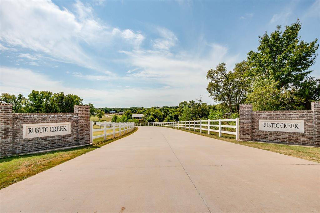 Guthrie, OK 73044,9715 Country Side Lane