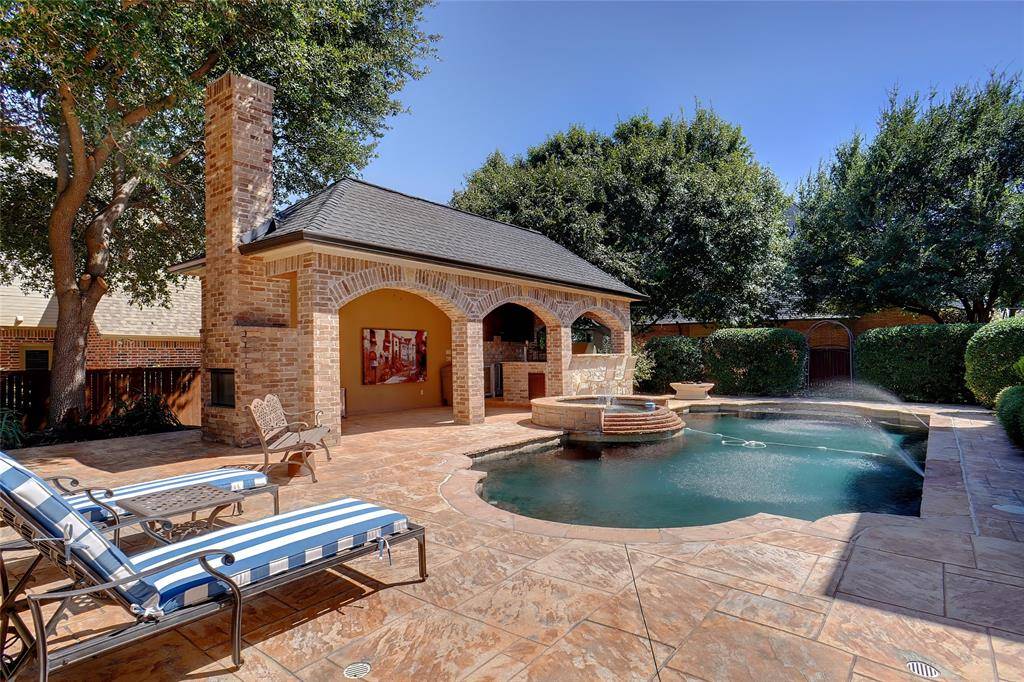 Southlake, TX 76092,705 Love Henry Court