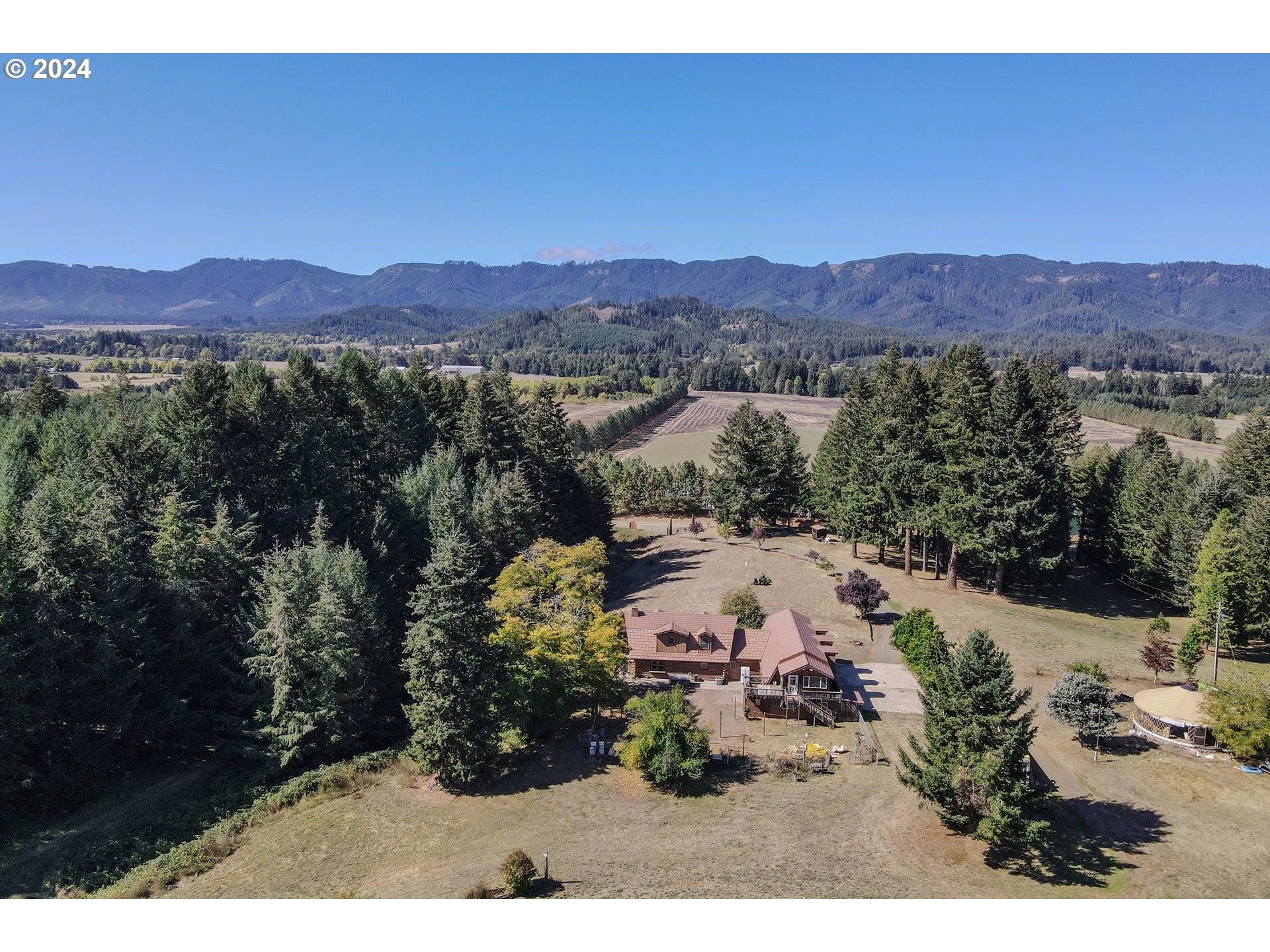 Camas Valley, OR 97416,993 KIRKENDAHL RD