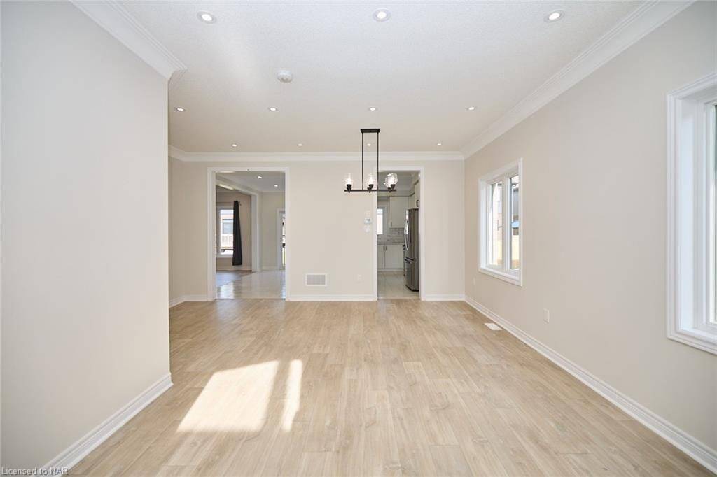 Welland, ON L3B 0H3,237 SHOREVIEW DR