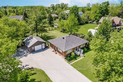 Simcoe, ON L0L 2N0,293 BARRIE ST