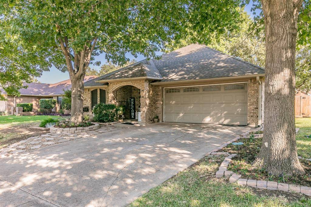 North Richland Hills, TX 76182,7413 Sean Drive