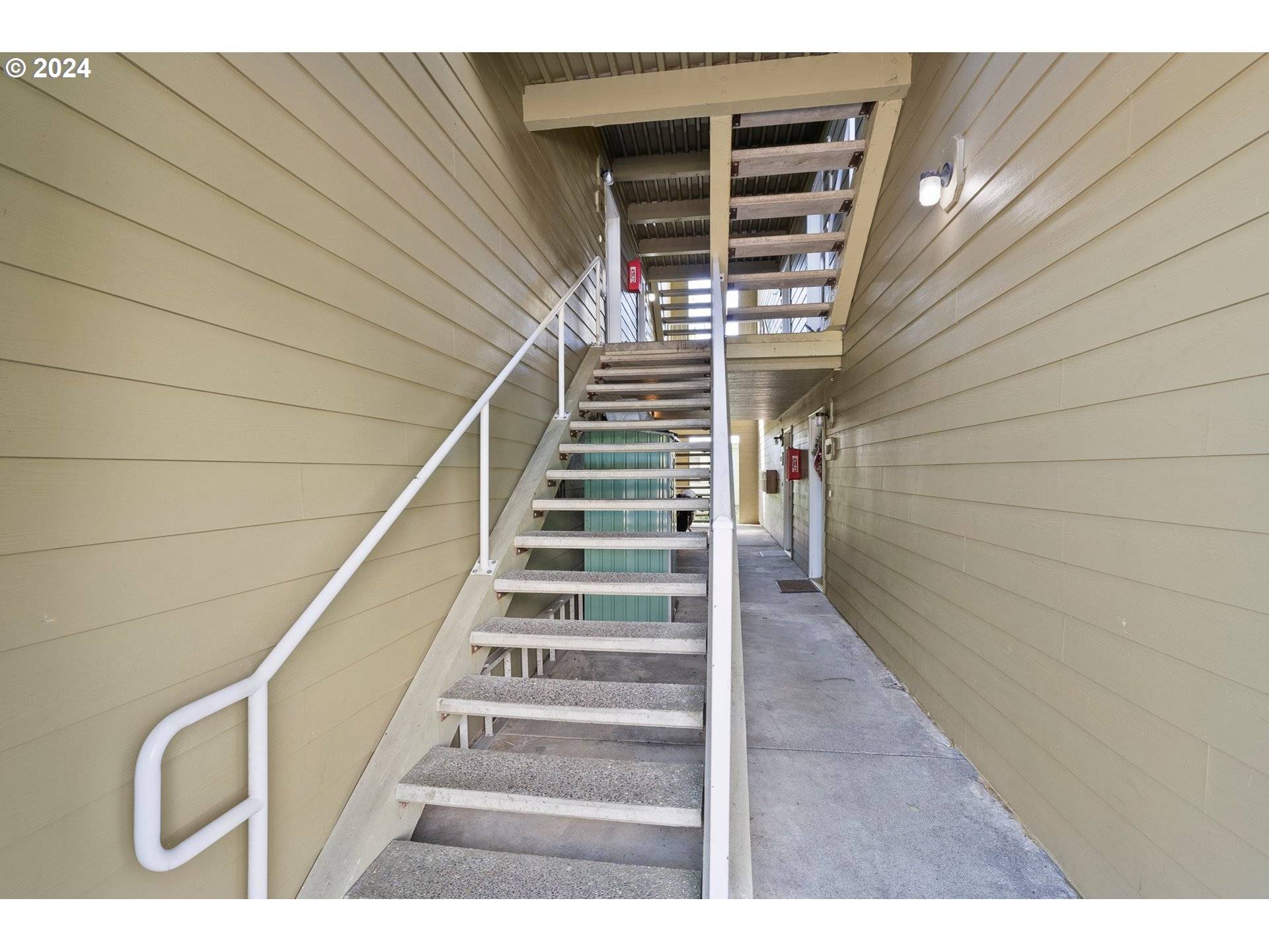 100 W Curtis ST, Aberdeen, WA 98520