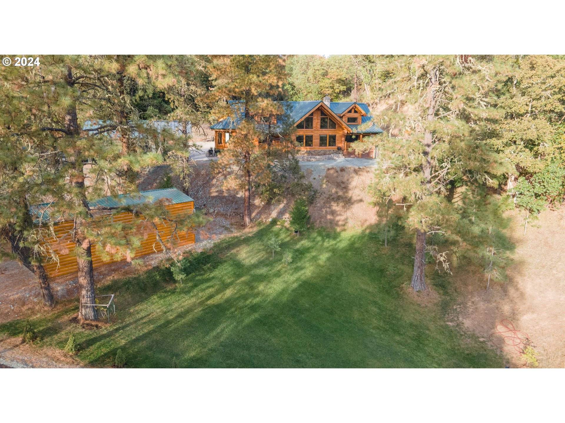 Canyonville, OR 97417,225 EAGLE RIDGE DR