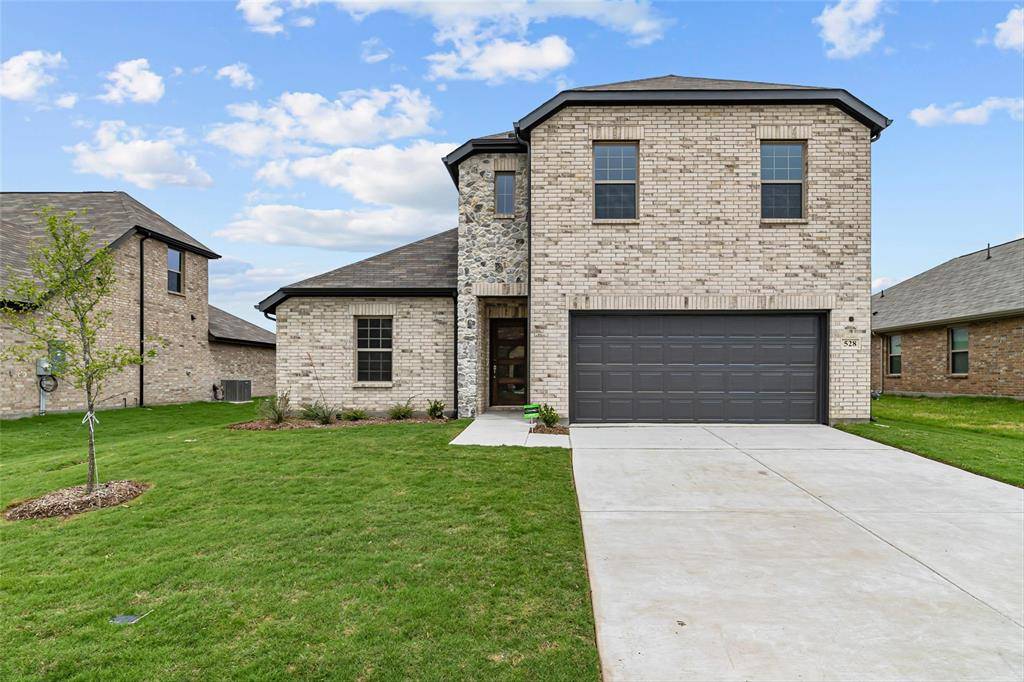 Van Alstyne, TX 75495,540 Meadow Run Drive