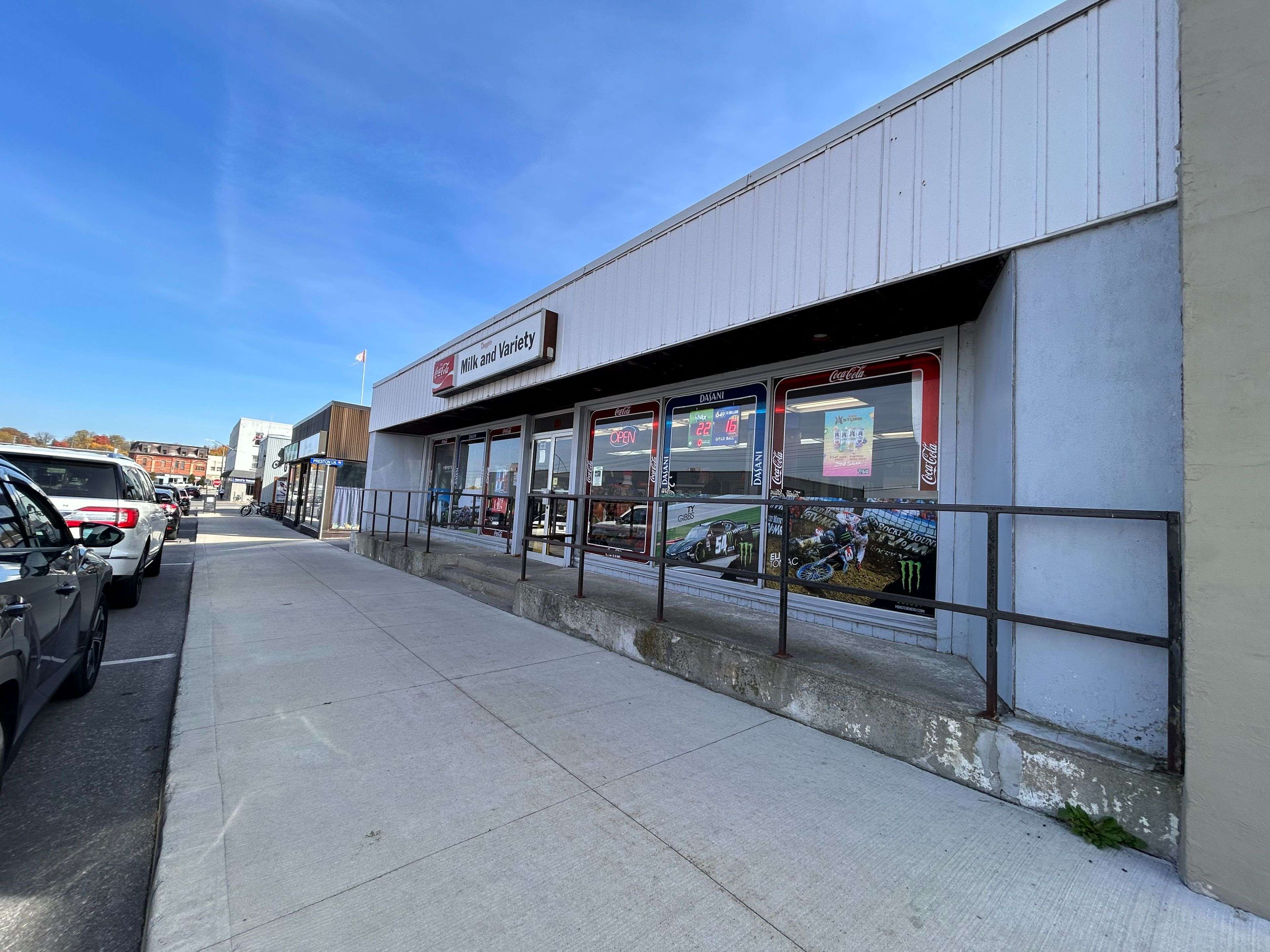 Midland, ON L4R 1L4,551 Bay ST