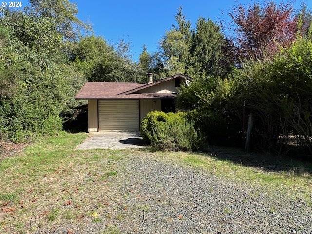 Coquille, OR 97423,94821 RAMBLEWOOD LN