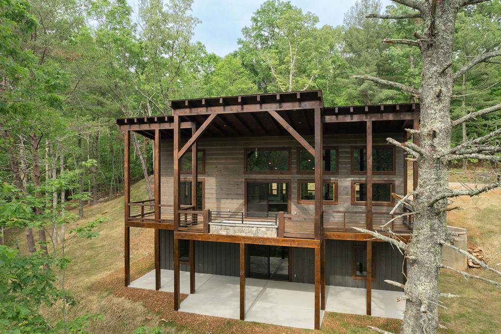 Mineral Bluff, GA 30559,121 Wolf Creek Heights