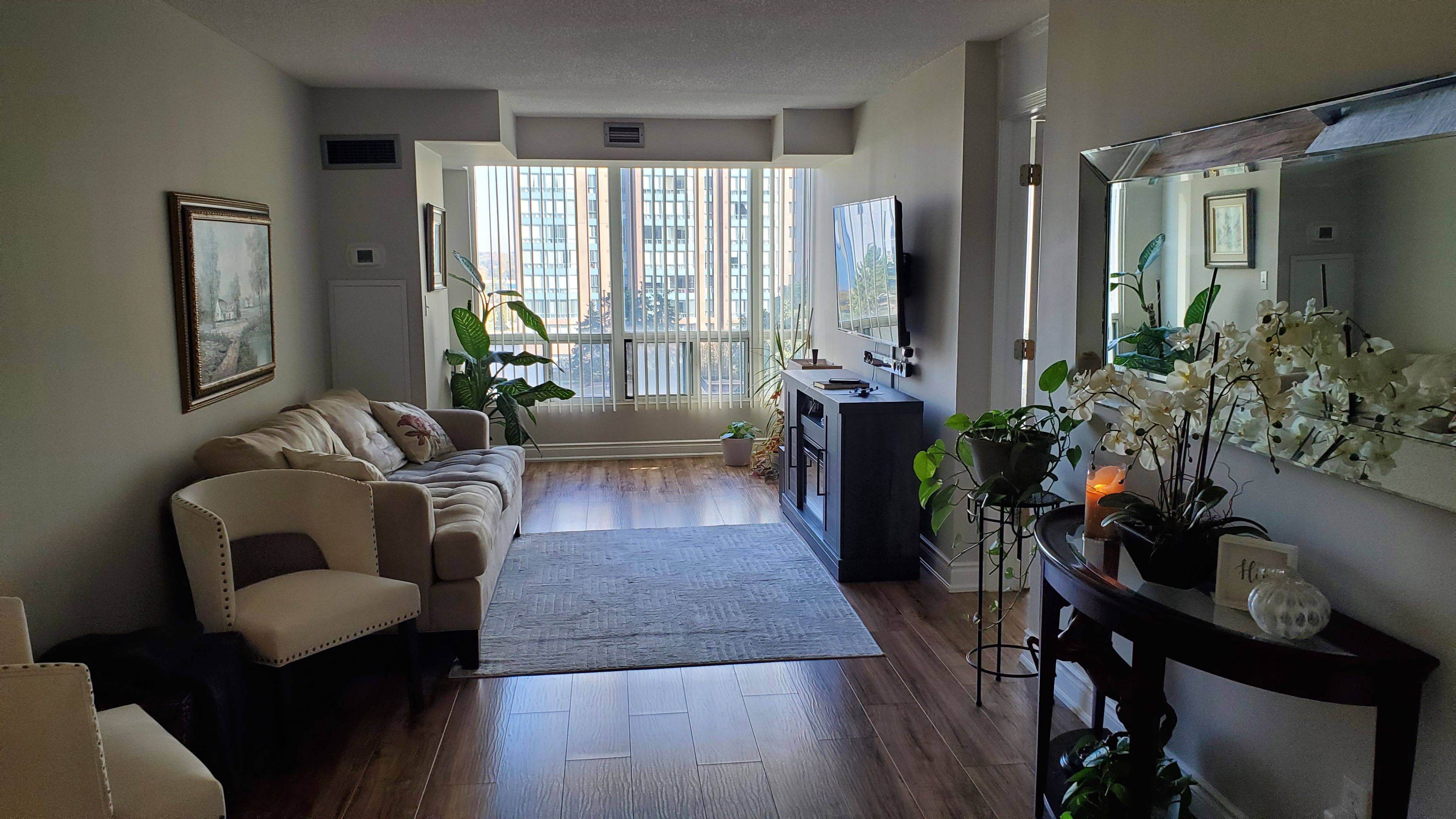 Mississauga, ON L5B 3Z2,155 Hillcrest AVE #514