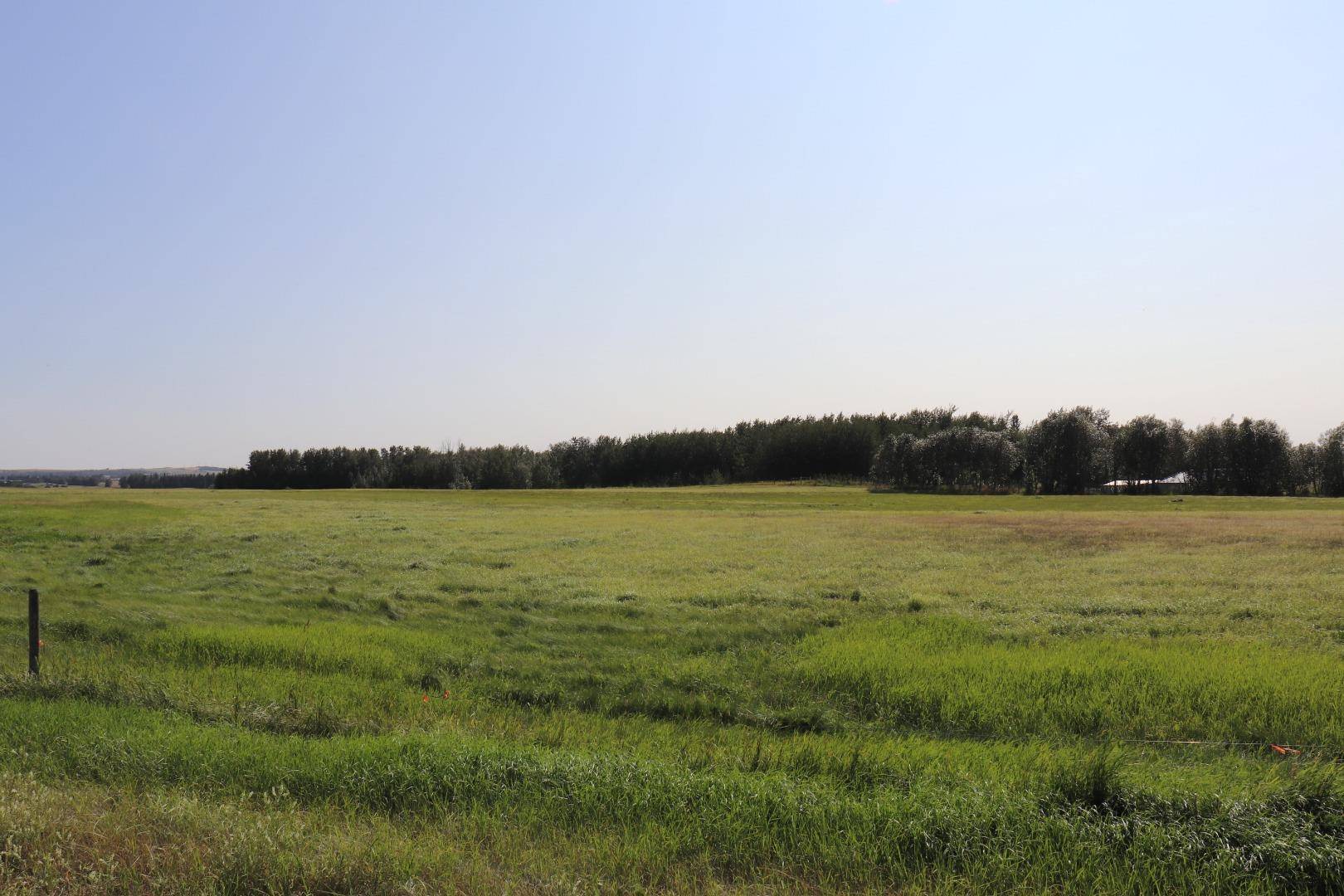 Rural Ponoka County, AB T4J 1R1,253050 Township Road 424