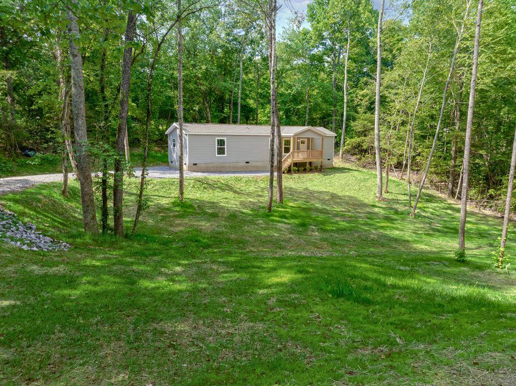 Hayesville, NC 28904,121 Loganberry Ln.