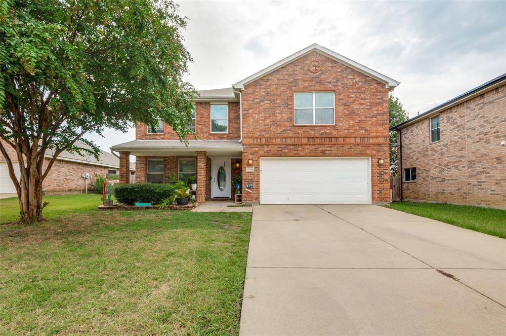 Arlington, TX 76002,8214 Leaning Oak Court