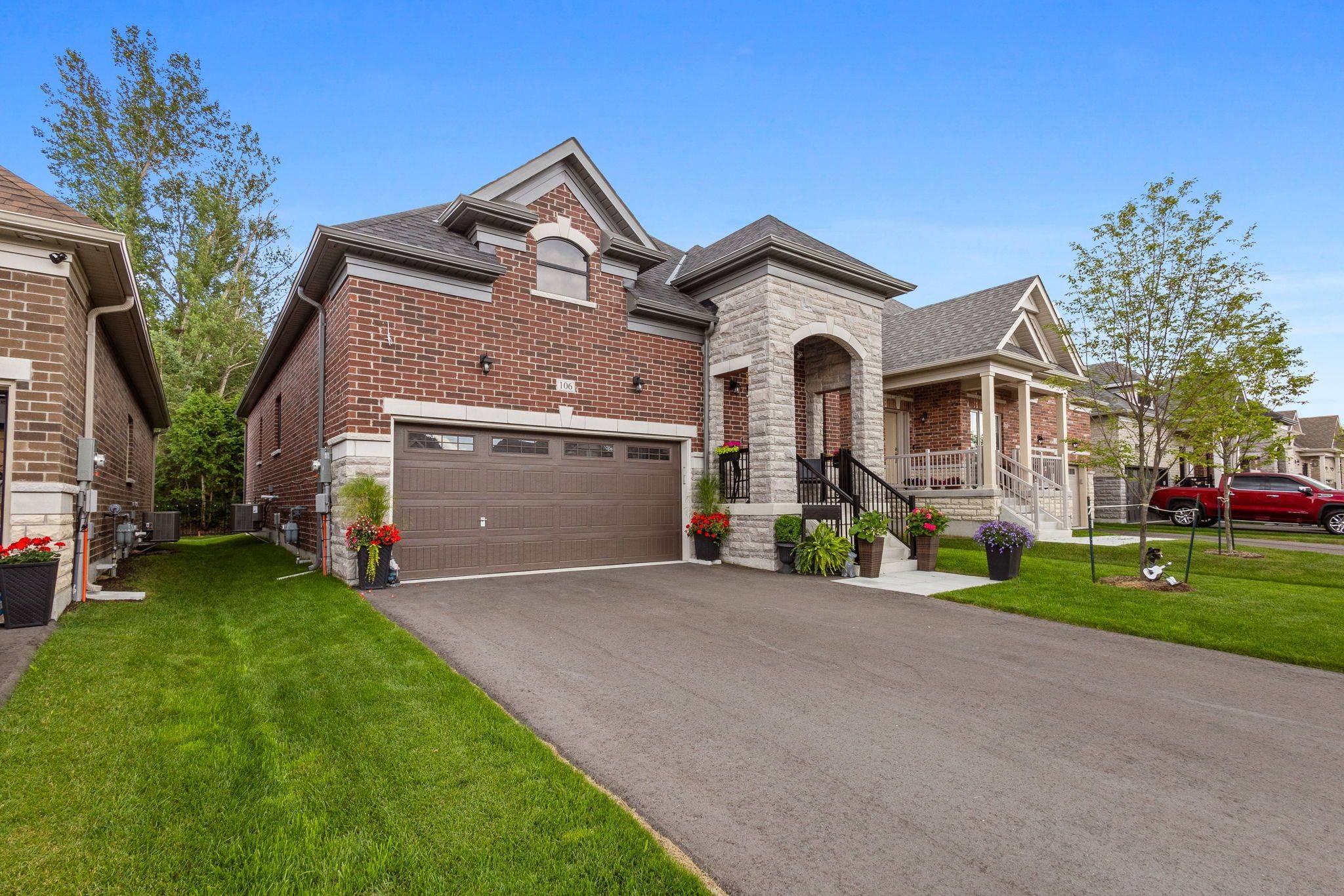 Scugog, ON L9L 0B4,106 Holtby CT