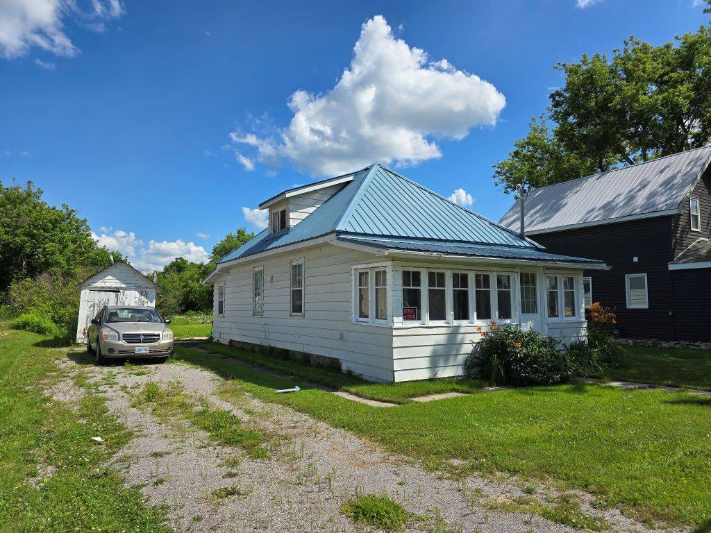 Kawartha Lakes, ON K0M 1N0,129 Lindsay ST