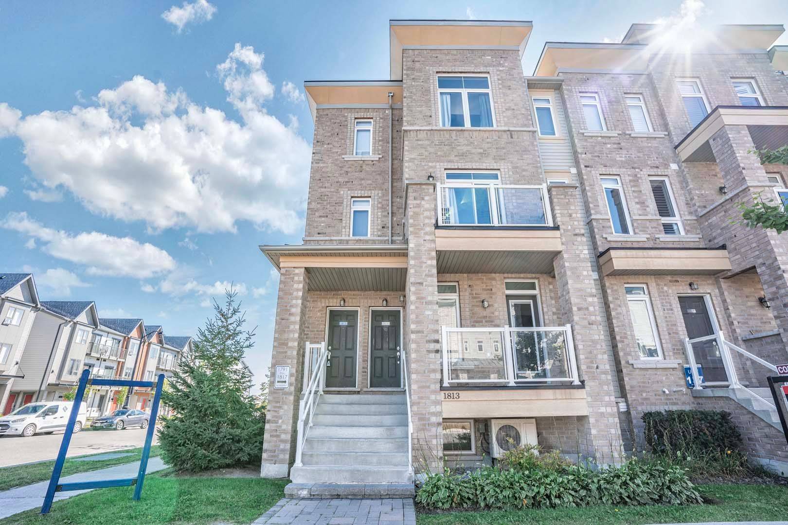Pickering, ON L1X 0E4,1817 Rex Heath DR #140