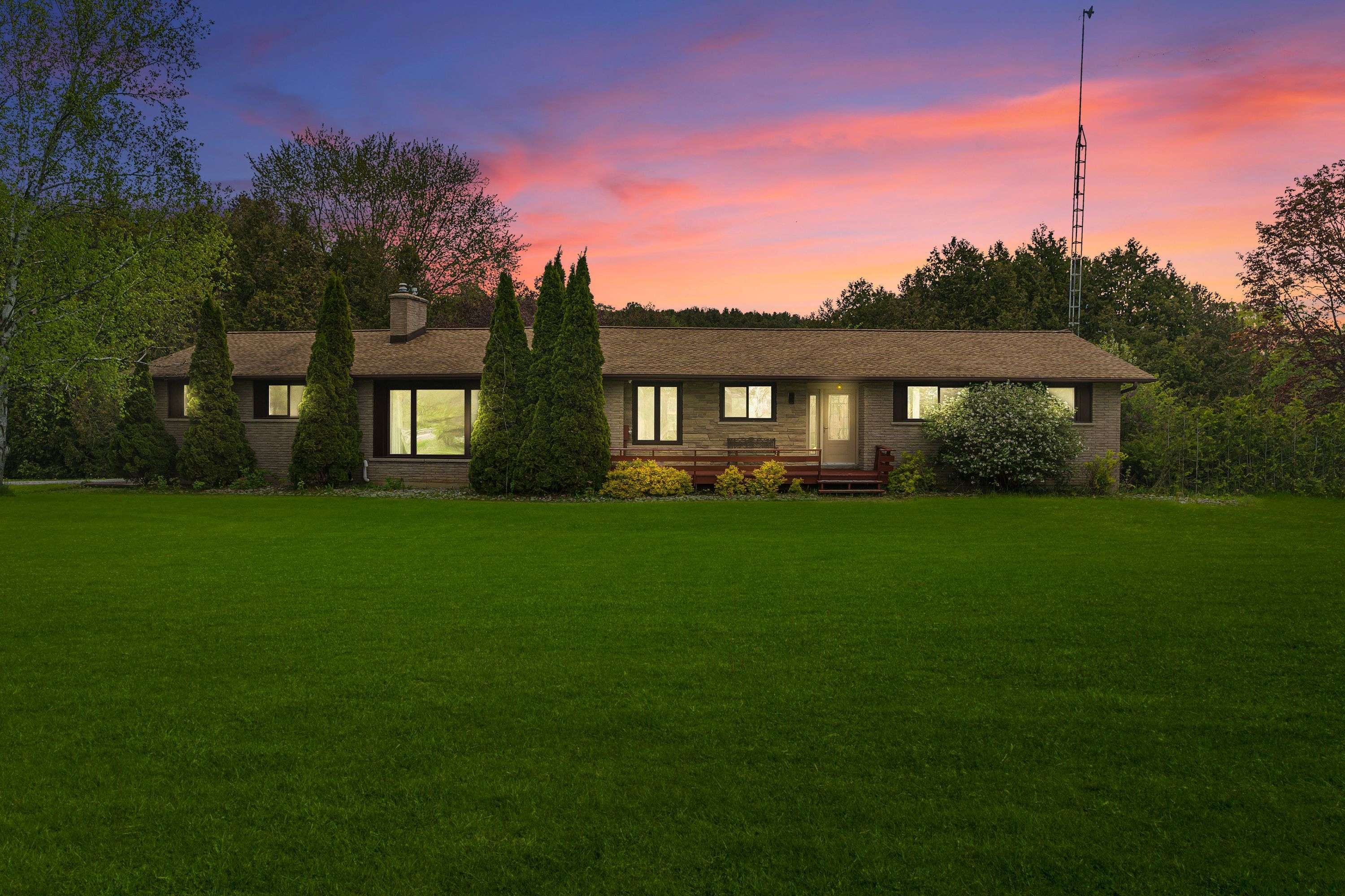 Scugog, ON L0C 1B0,19595 Highway 12 N/A