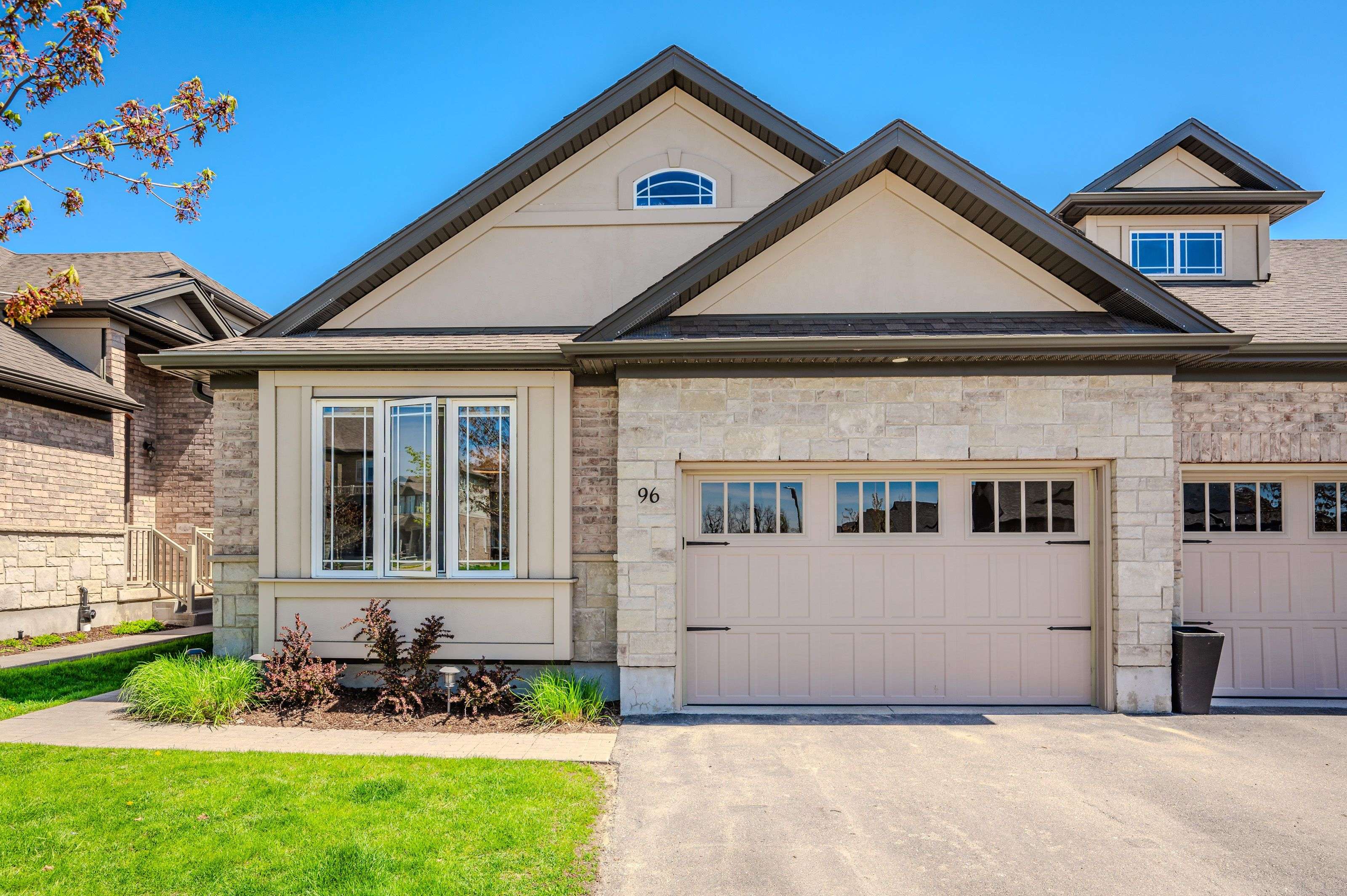 Centre Wellington, ON N1M 0B8,96 Aberdeen ST #96A