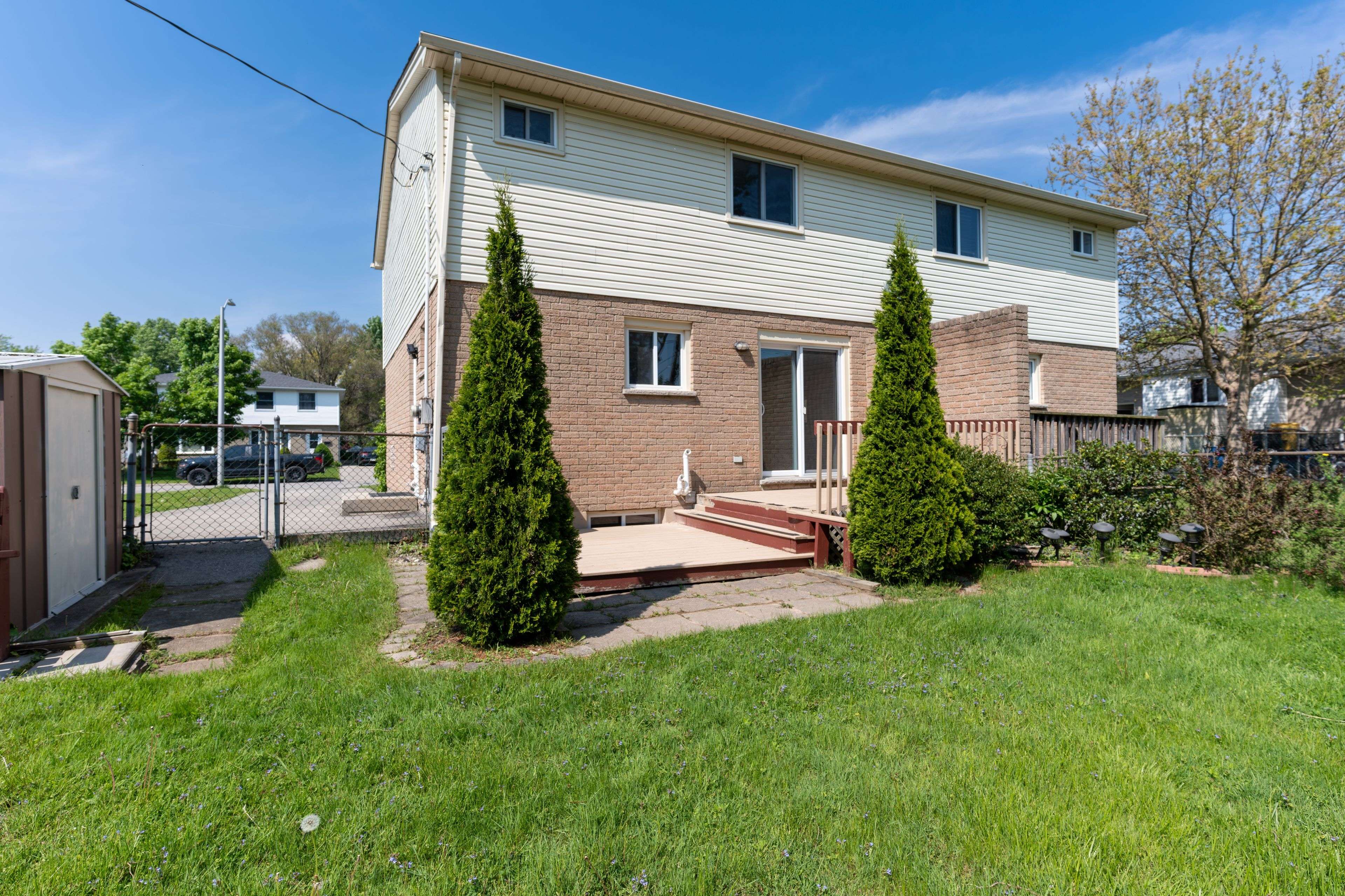 St. Thomas, ON N5R 5L2,34 Vanier PL