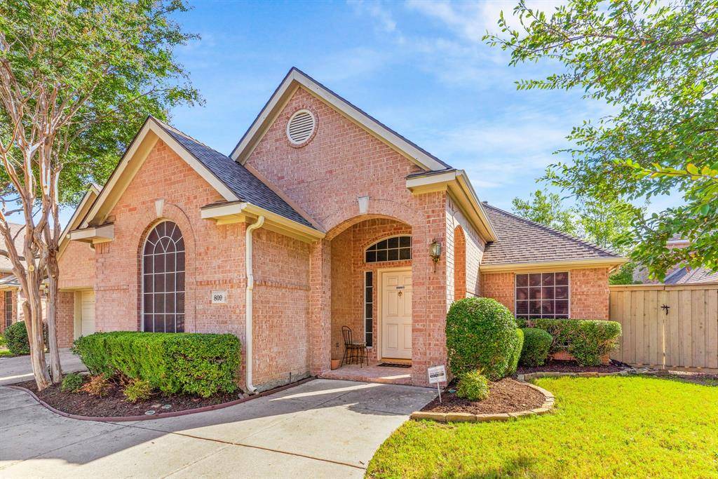 Mckinney, TX 75072,809 Lake Point Circle