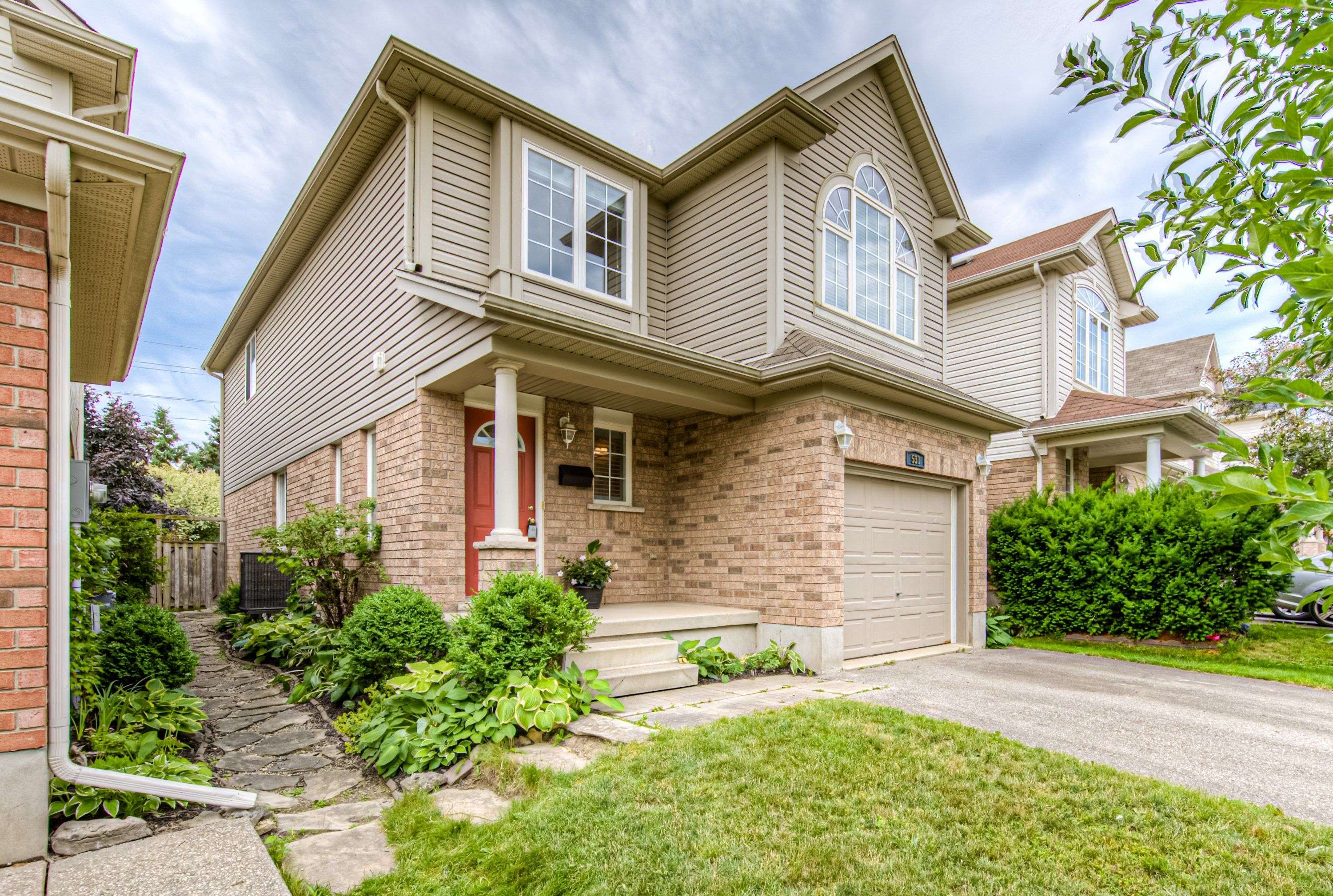 Kitchener, ON N2E 4K1,531 Commonwealth CRES