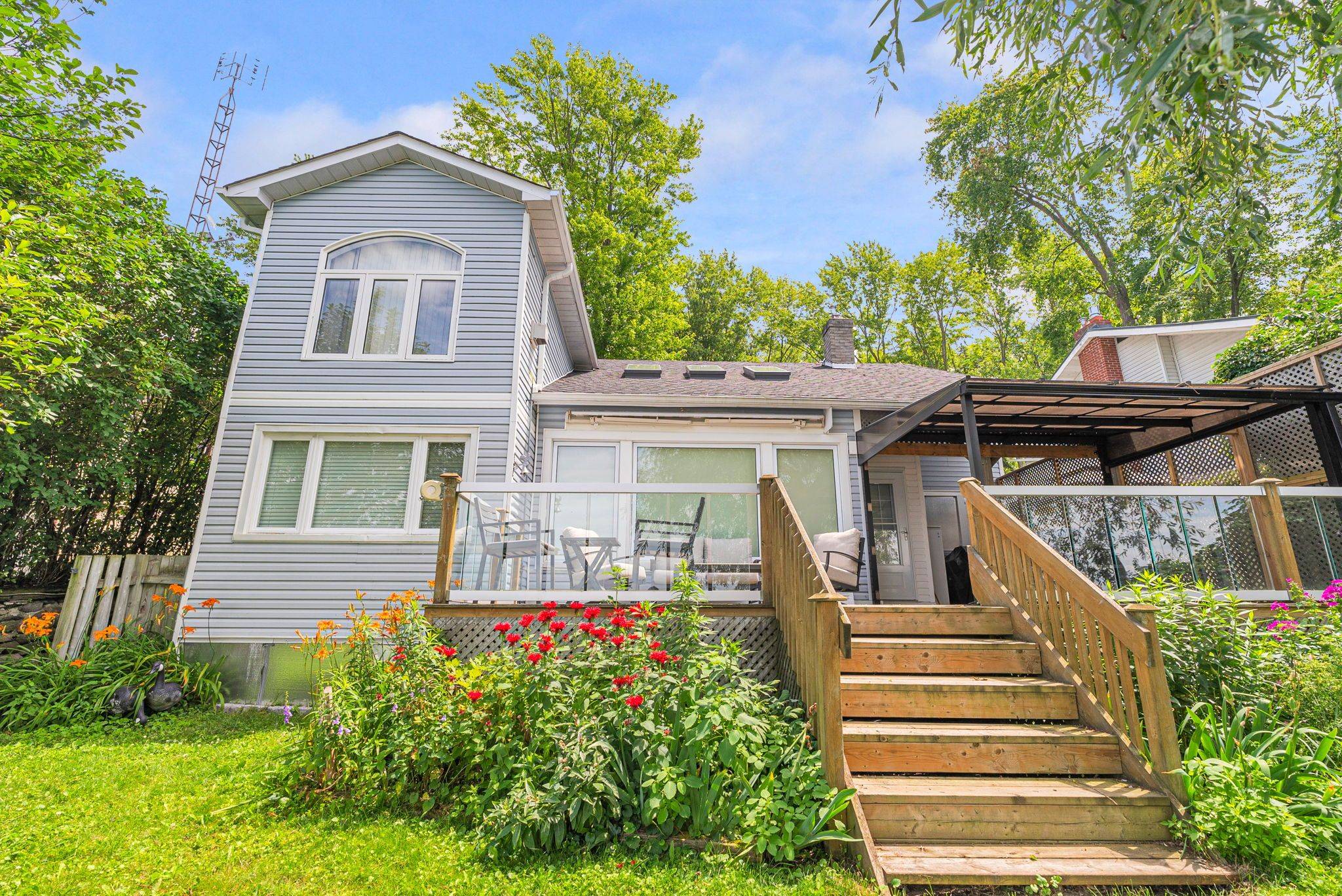 Scugog, ON L9L 1B4,74 Lakeside Beach RD