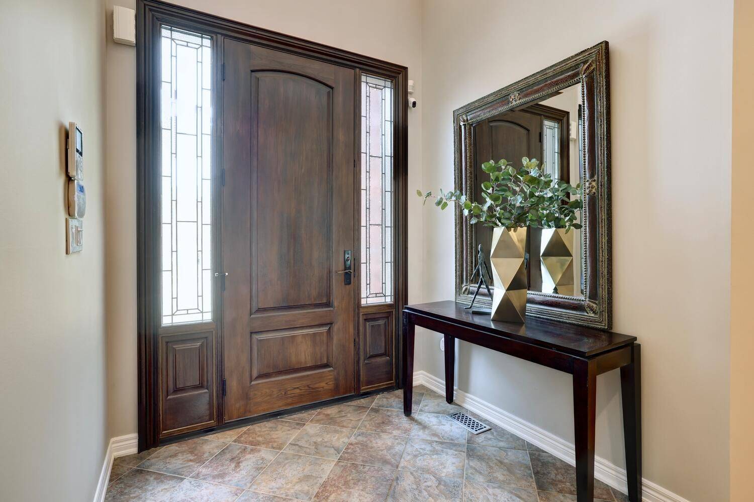 1537 Pinery CRES, Oakville, ON L6H 7J9