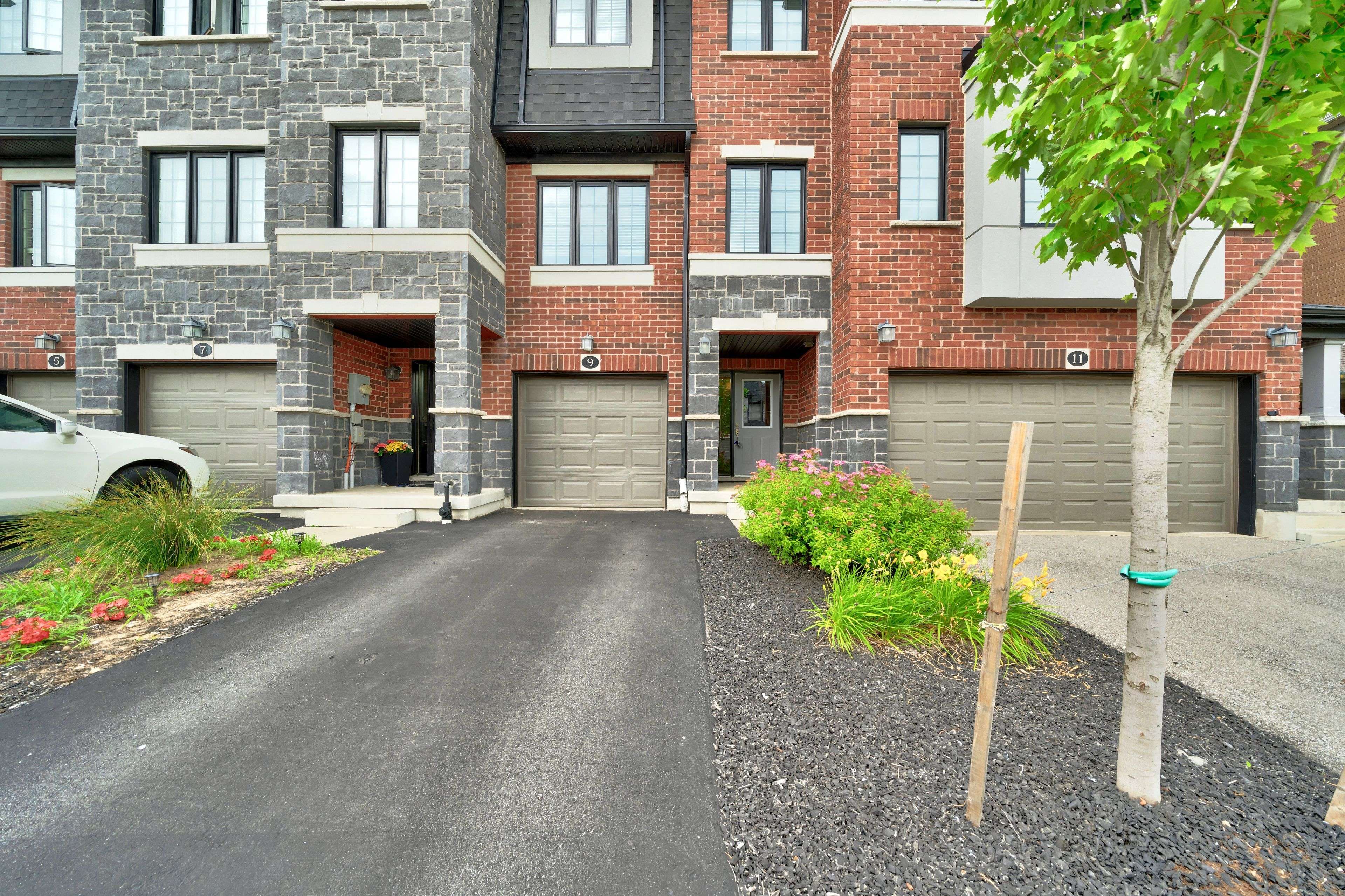 Kitchener, ON N2P 0J2,9 Ridgemount ST