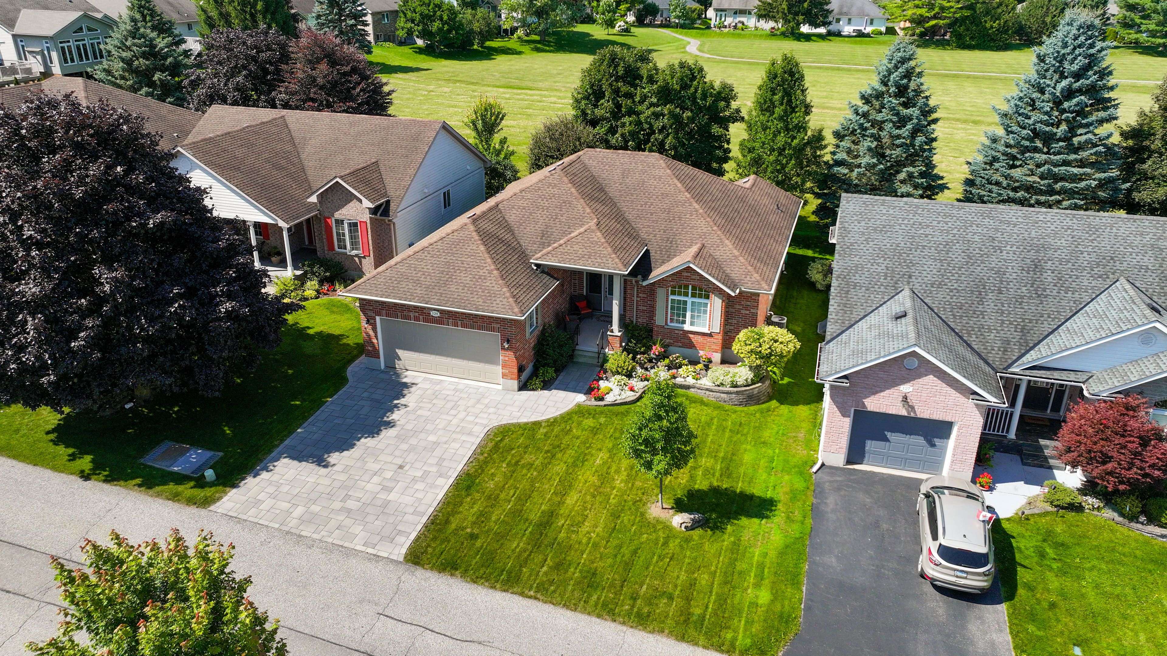 Wilmot, ON N3A 3N7,129 Golf Links DR #28