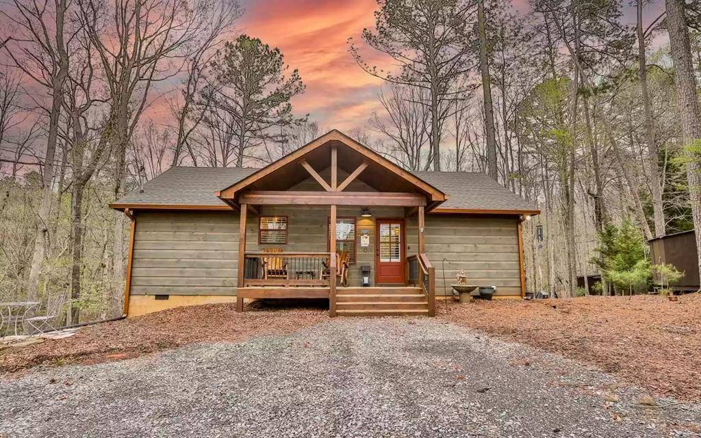 Ellijay, GA 30540,246 Armor Way