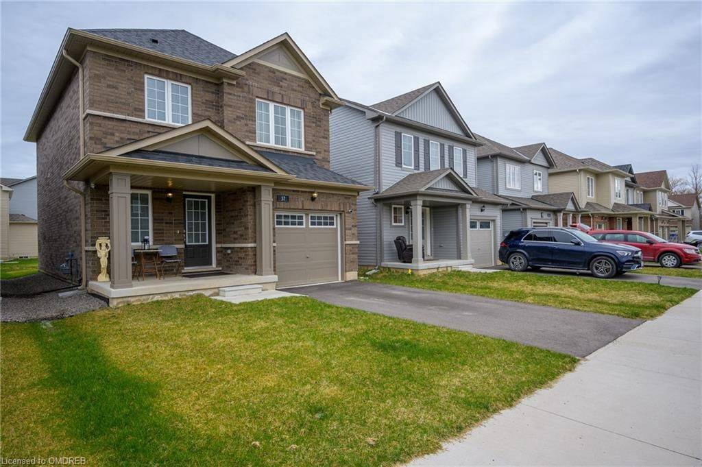 Welland, ON L3B 0J4,37 Cottonwood CRES