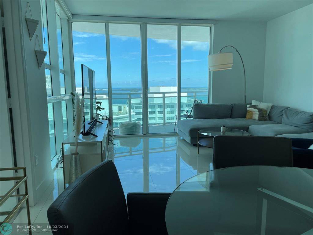 Miami, FL 33131,950 Brickell Bay Dr  #2110