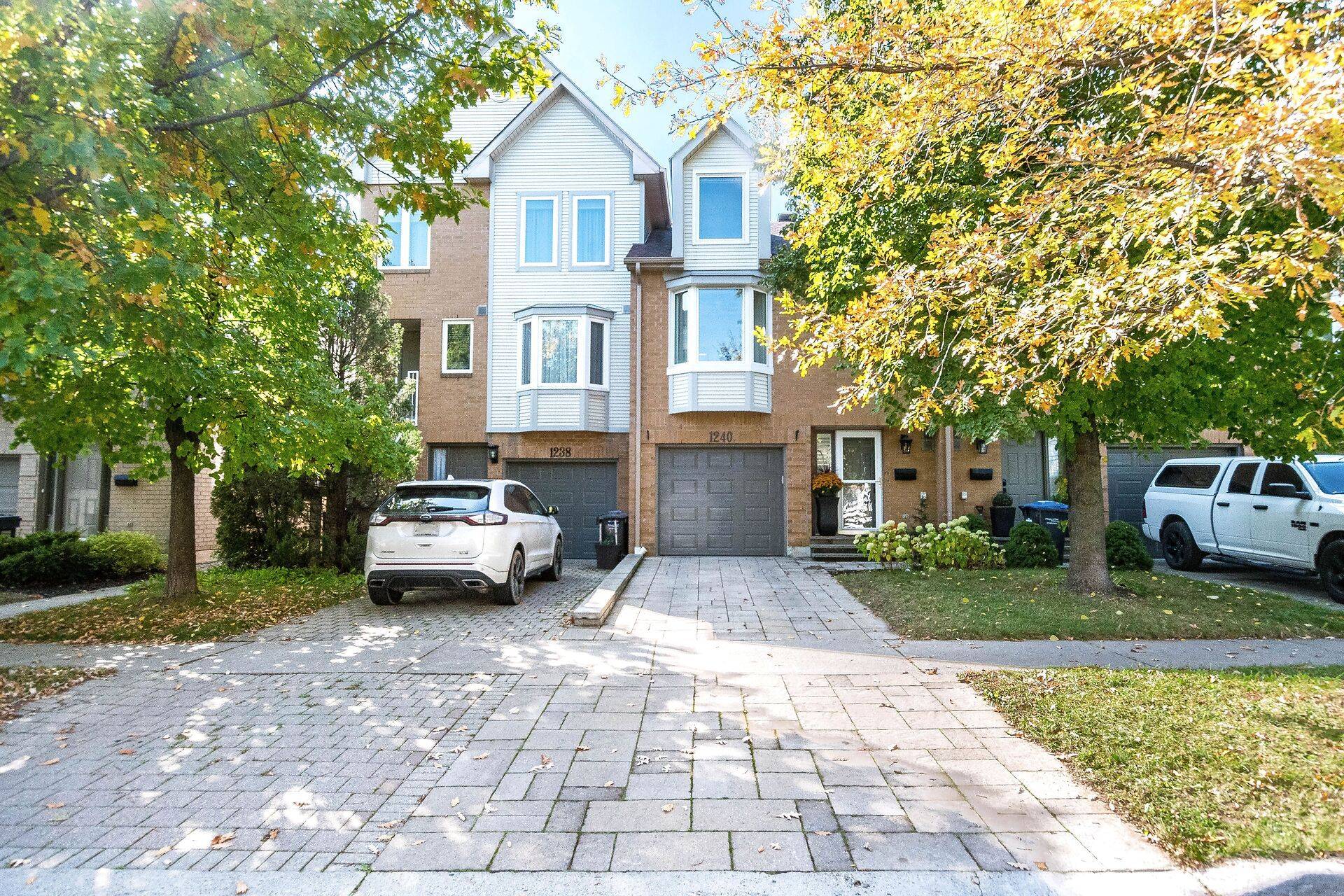 Mississauga, ON L3E 3H7,1240 West Shore DR