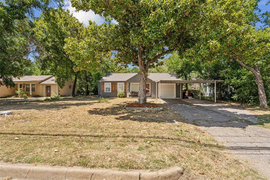 River Oaks, TX 76114,1013 Churchill Road