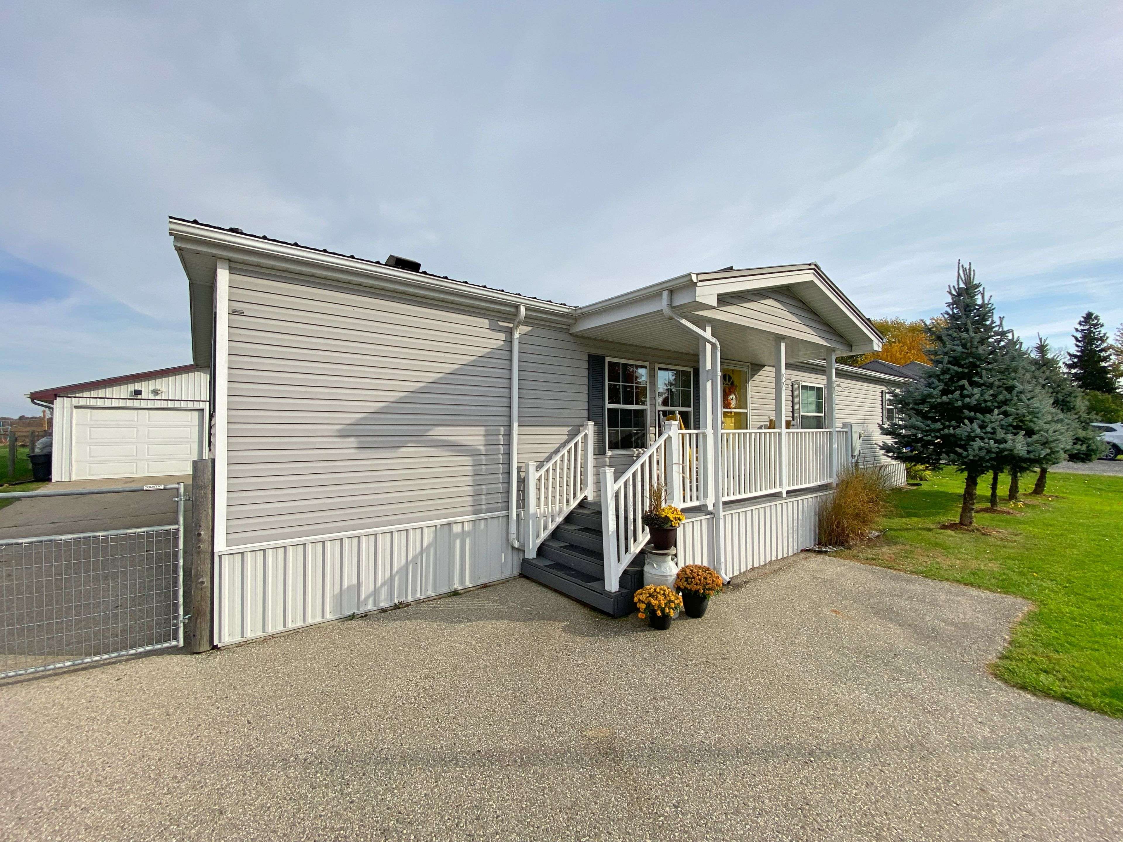 Bayham, ON N5H 2R3,54074 Best Line W