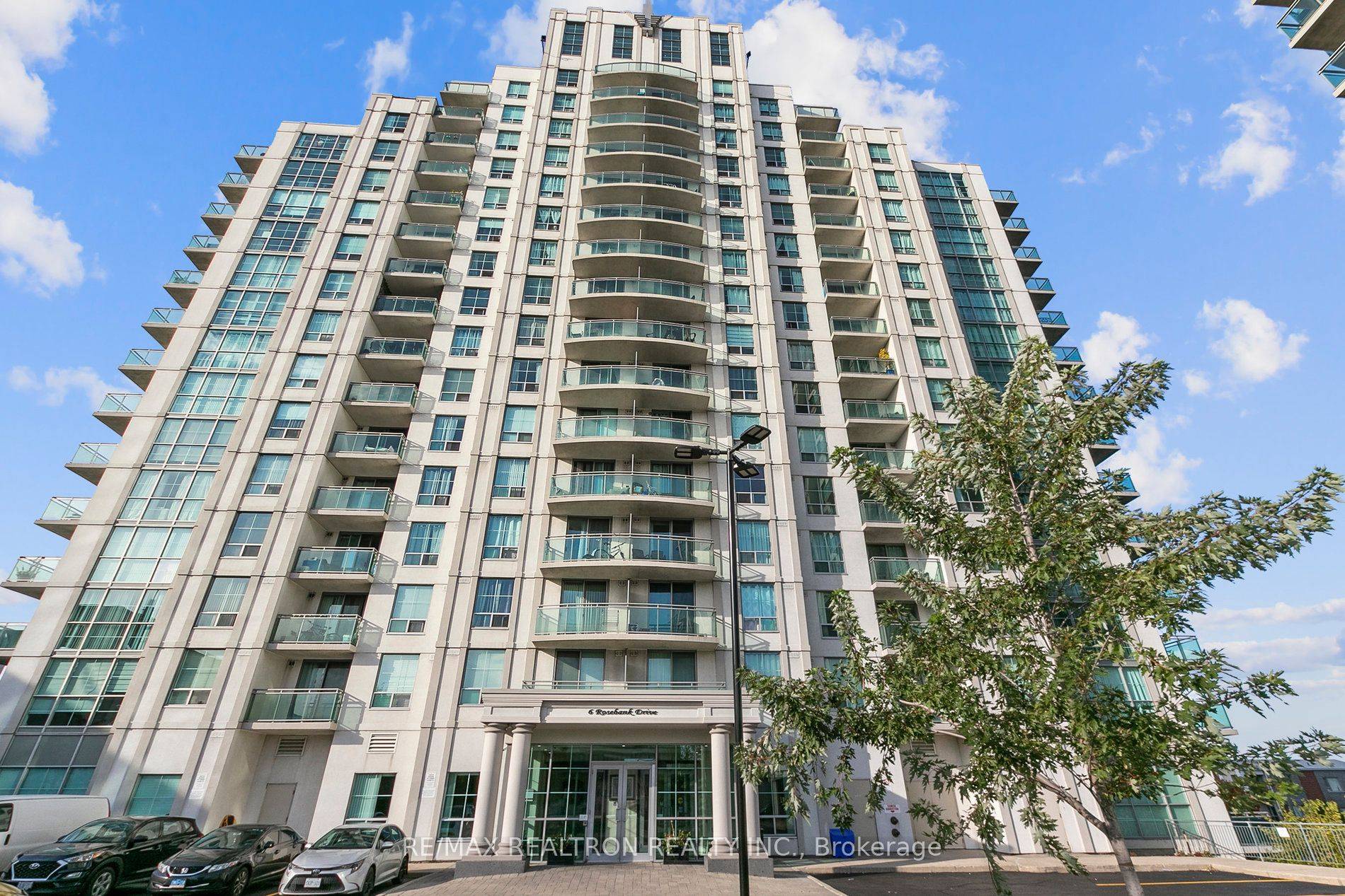 Toronto E11, ON M1B 0A1,6 Rosebank DR #9A