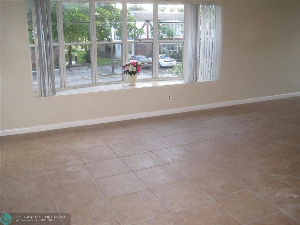 Lauderhill, FL 33313,5201 NW 18th St  #3F