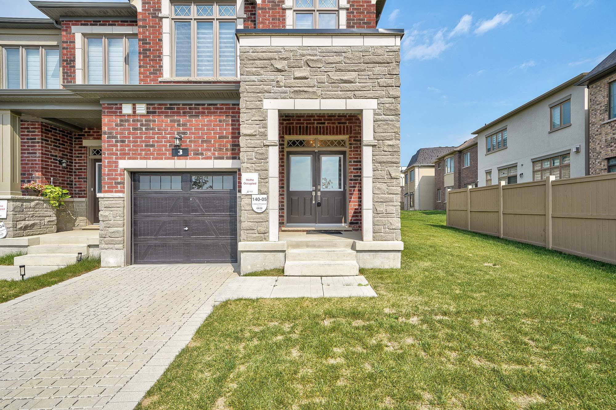 Markham, ON L6C 3J6,3 Jessica Antonella ST E