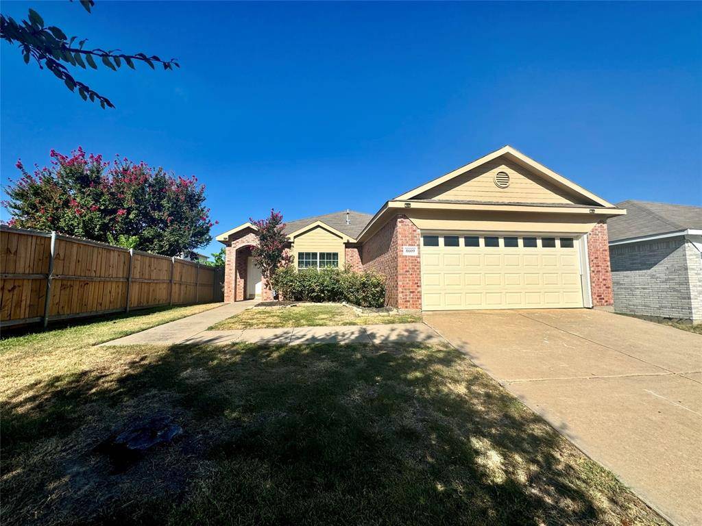 Fort Worth, TX 76244,8609 Rainy Lake Drive