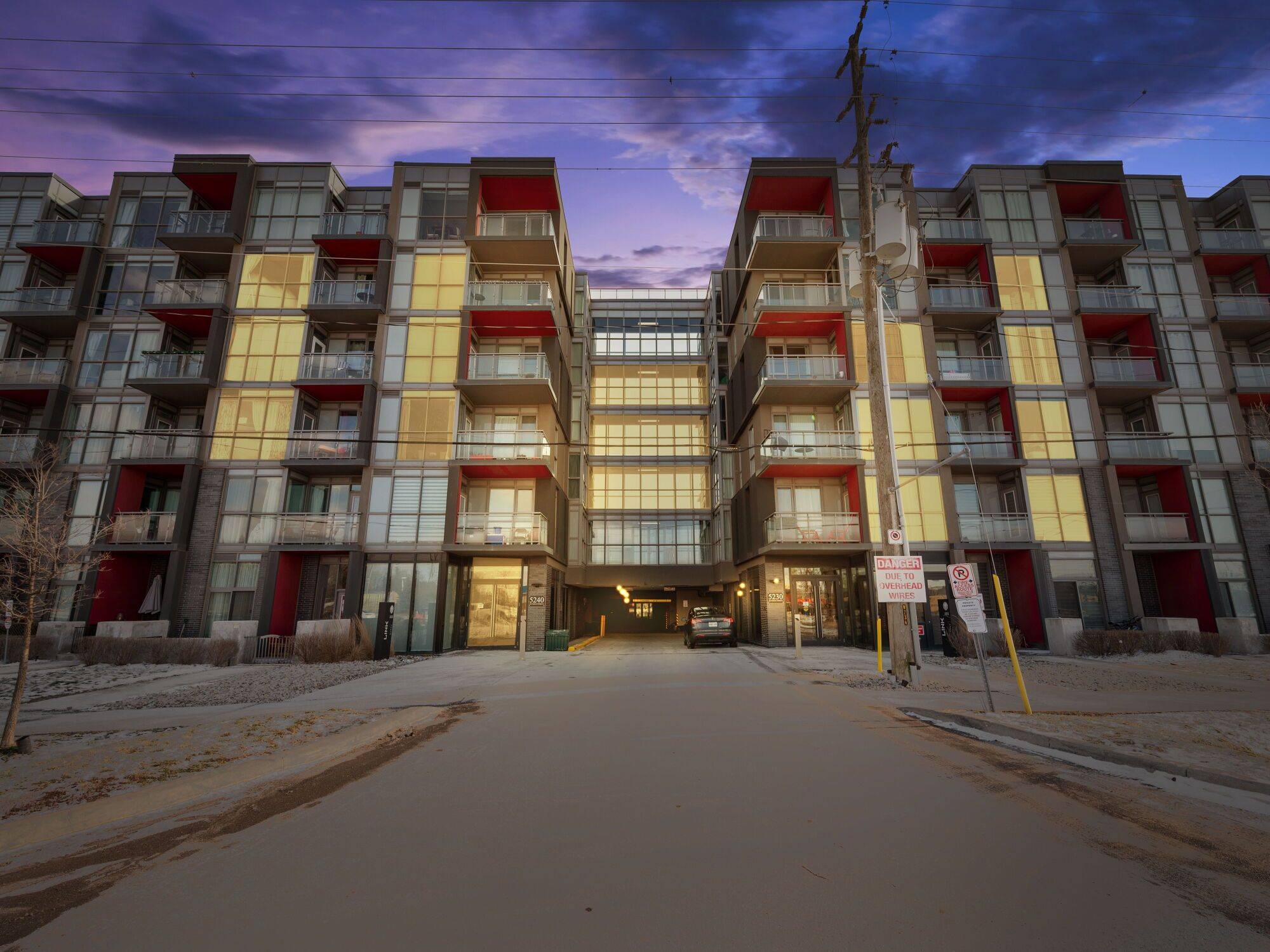 Burlington, ON L7L 0J6,5240 Dundas ST #B305