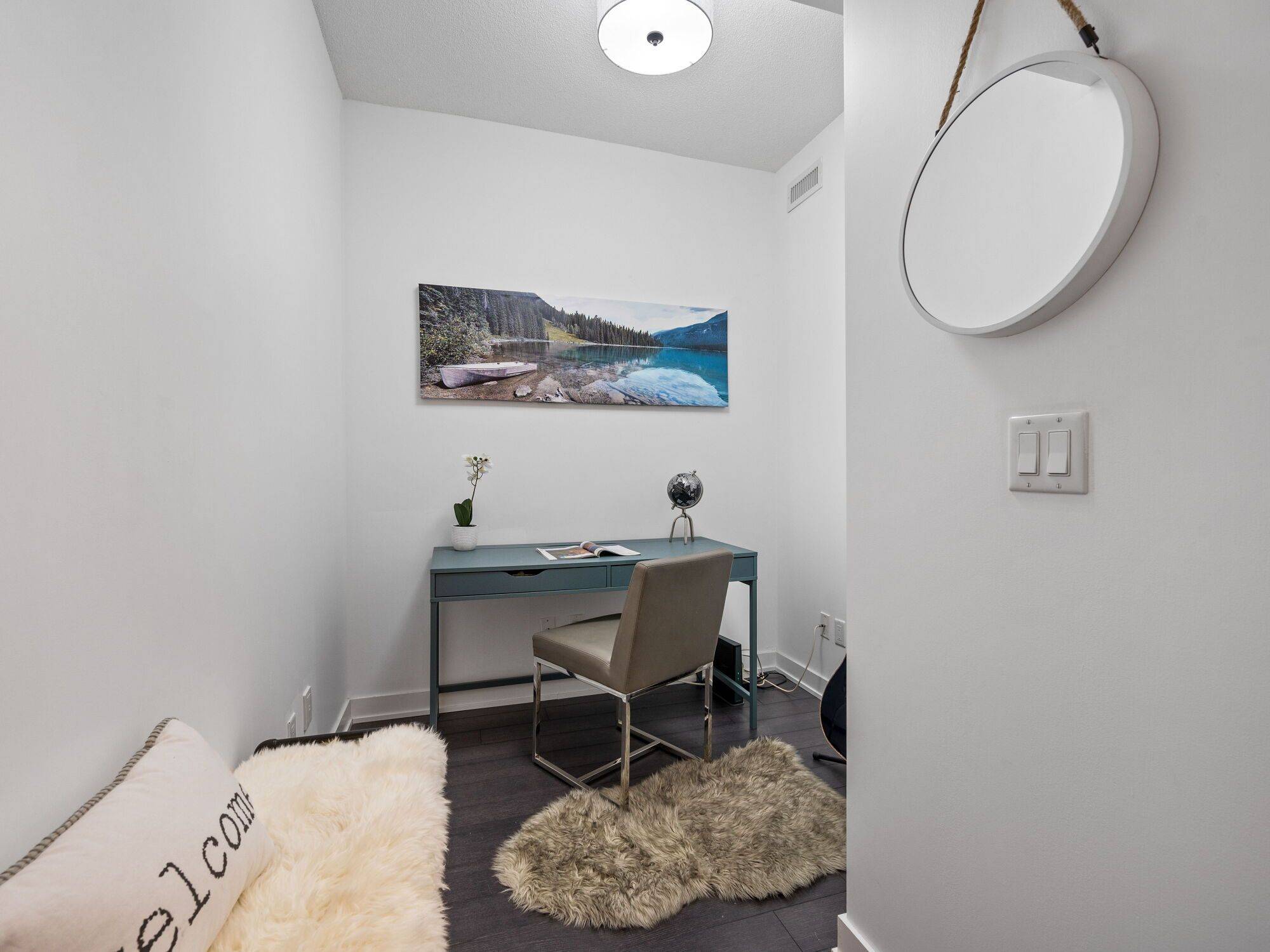 Burlington, ON L7L 0J6,5240 Dundas ST #B305