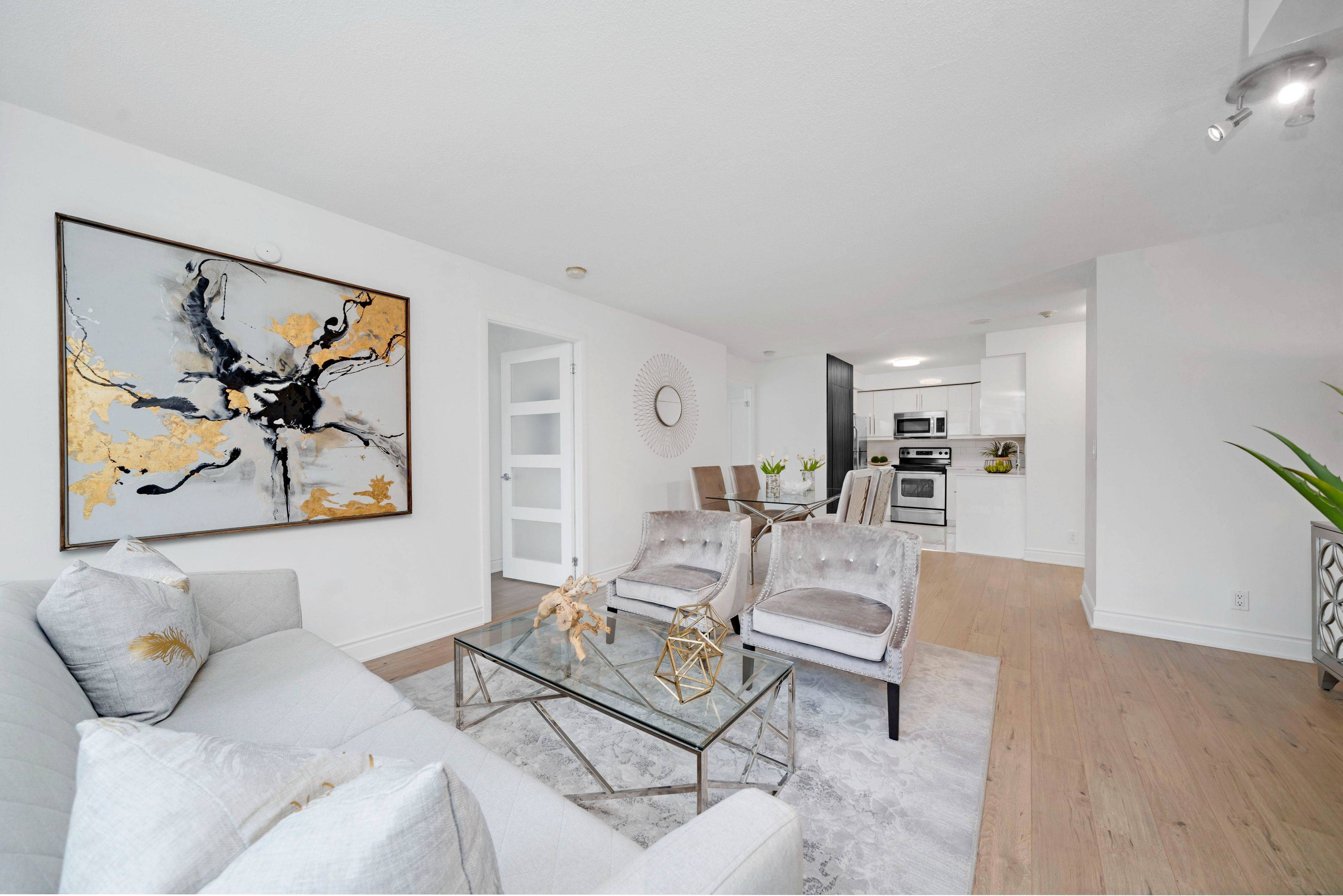 Toronto W06, ON M8Y 0A1,185 Legion RD #414