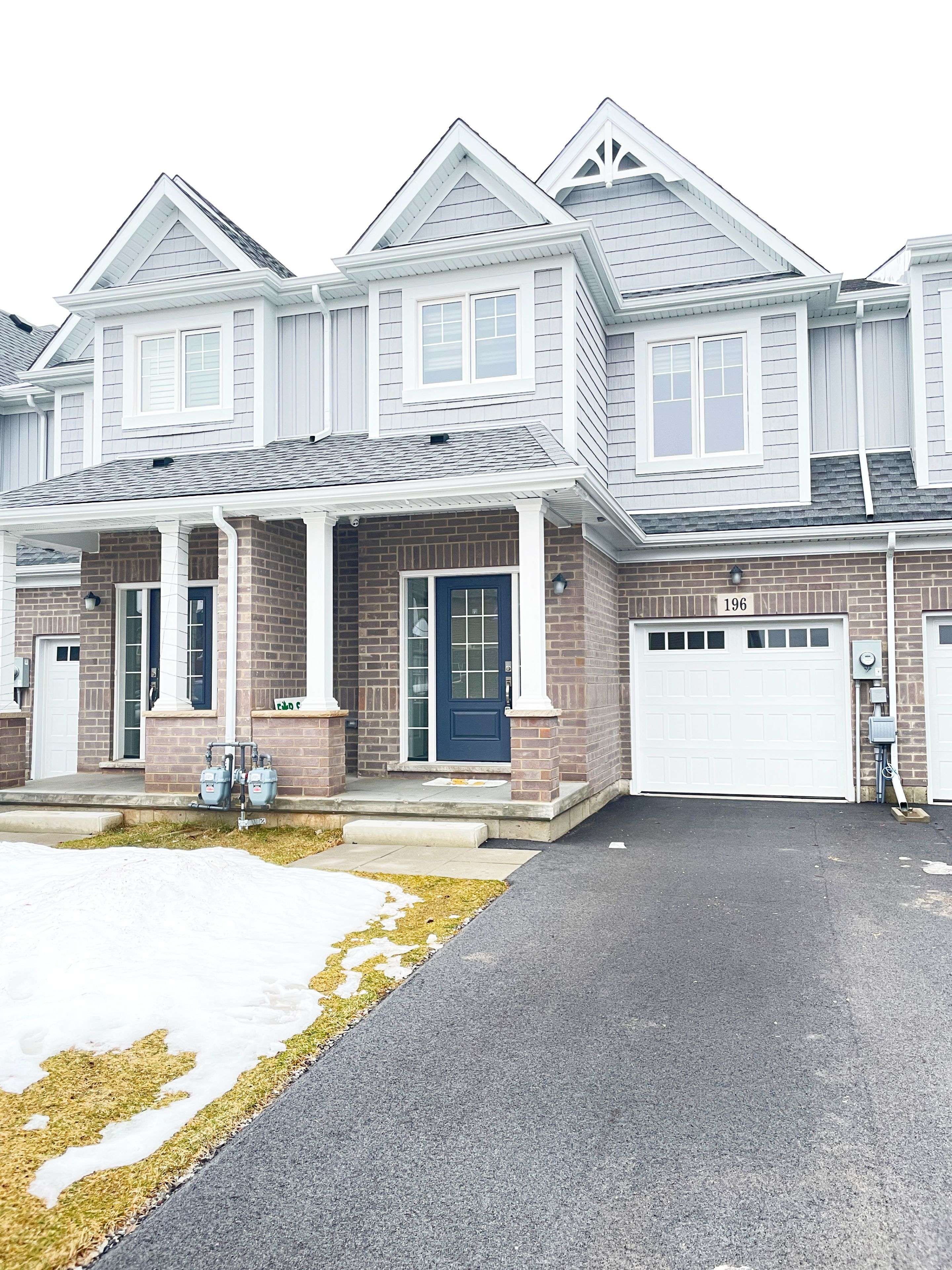 Welland, ON L3B 5N8,196 Sunflower PL