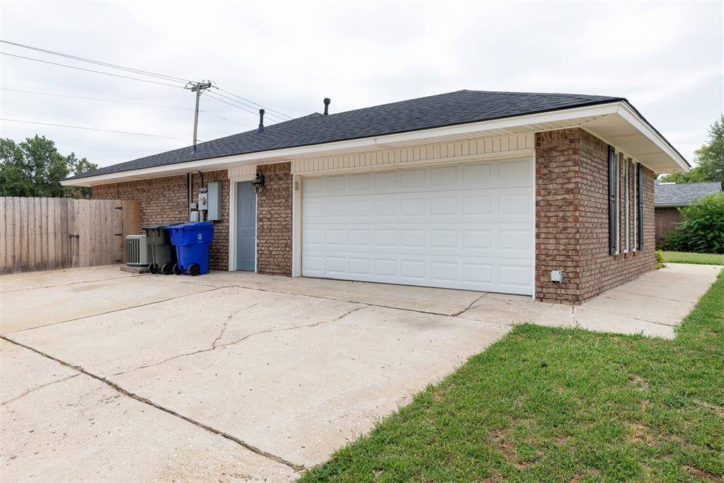 Norman, OK 73071,2921 Woodbriar Drive