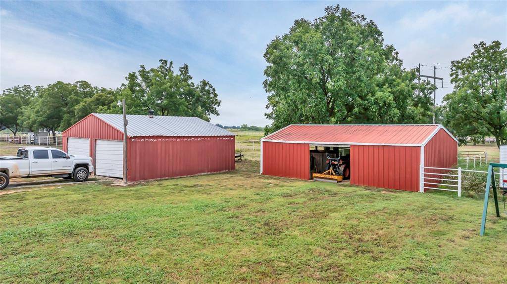 Paoli, OK 73074,816 W Davis Street