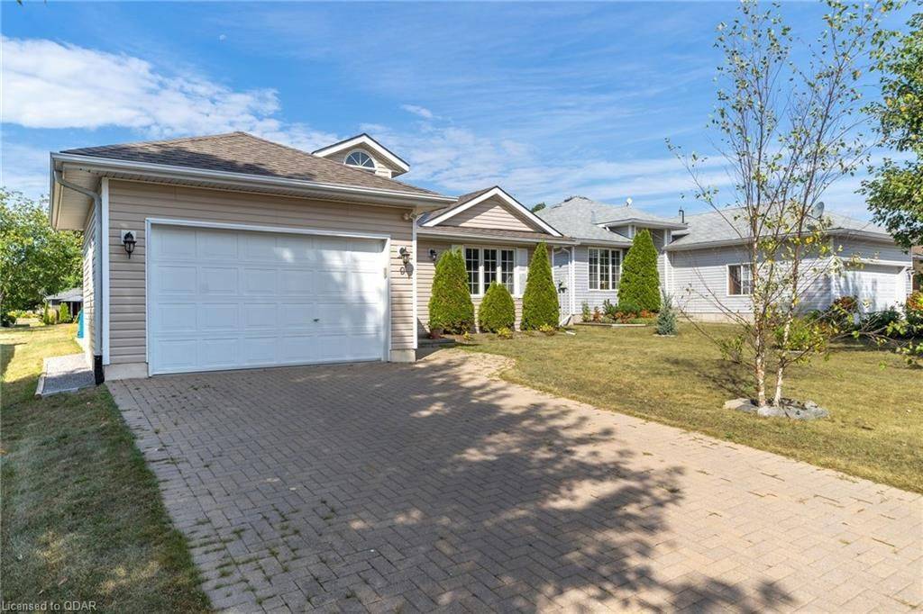 Prince Edward County, ON K0K 3L0,9 MAPLEHURST CRES